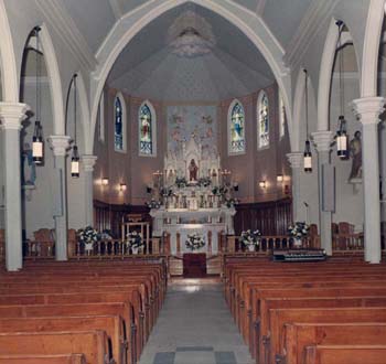 L'intérieur de l'église du Sacré-Coeur, Saulnierville 