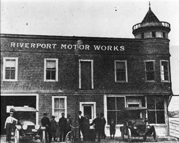 « Riverport Motor Works » La Butte (Nouvelle-Écosse, Canada), appartenait à Jos Boudreau